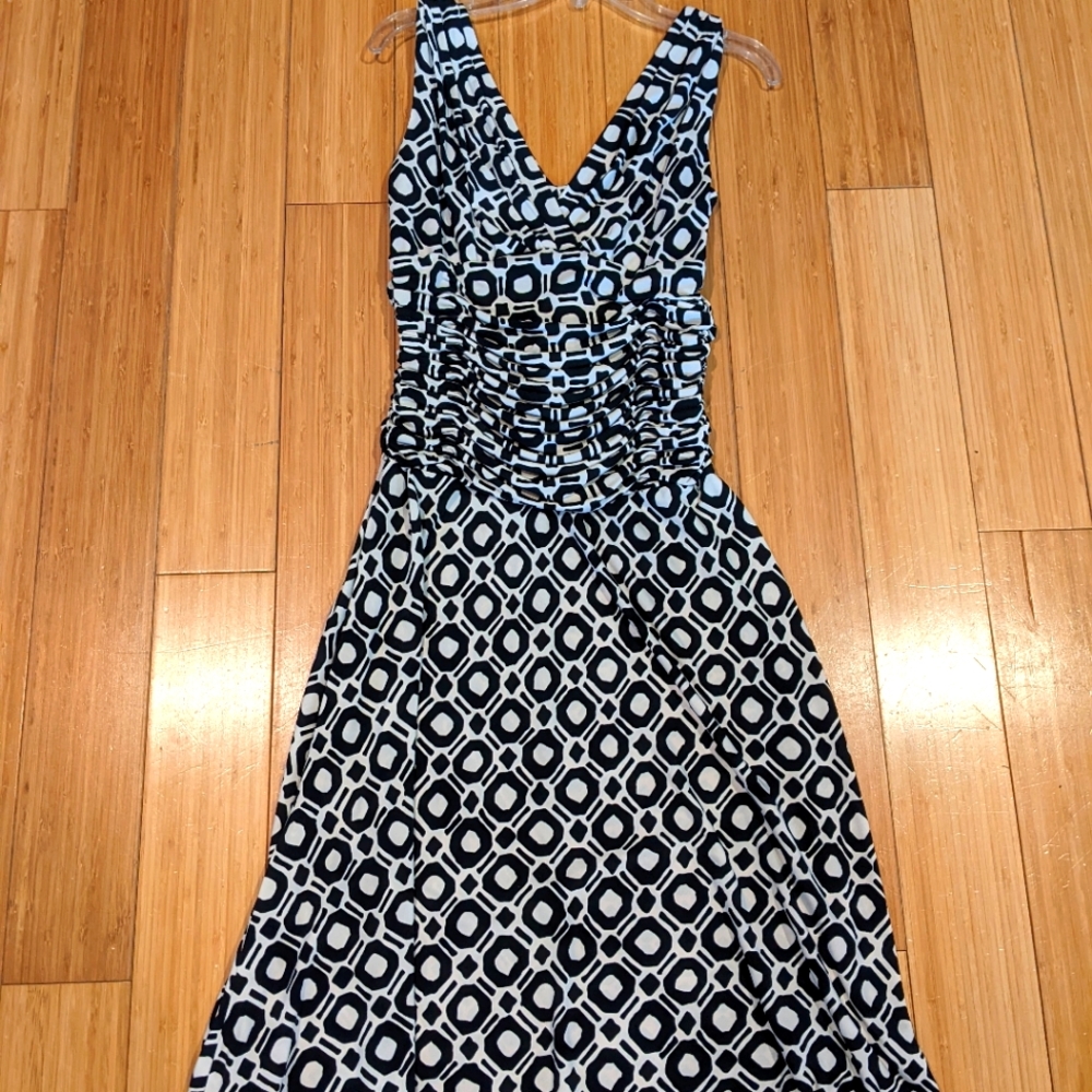 Geometric mod print dress